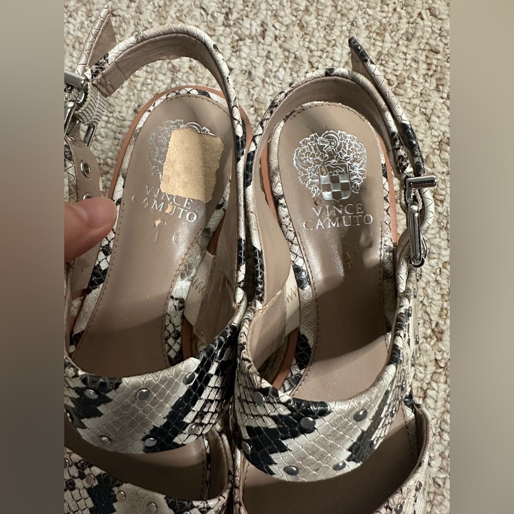 Vince Camuto snake skin Platform sandals size 9.5 - Picture 3 of 5